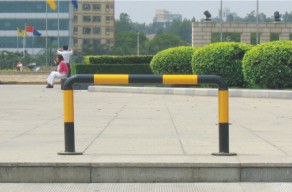 金屬防護欄